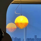 Lampa wisząca z warstwowym efektem zachodu słońca