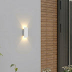 Odporna na warunki atmosferyczne lampa ścienna zewnętrzna