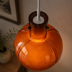 Minimalistyczna szklana lampa wisząca