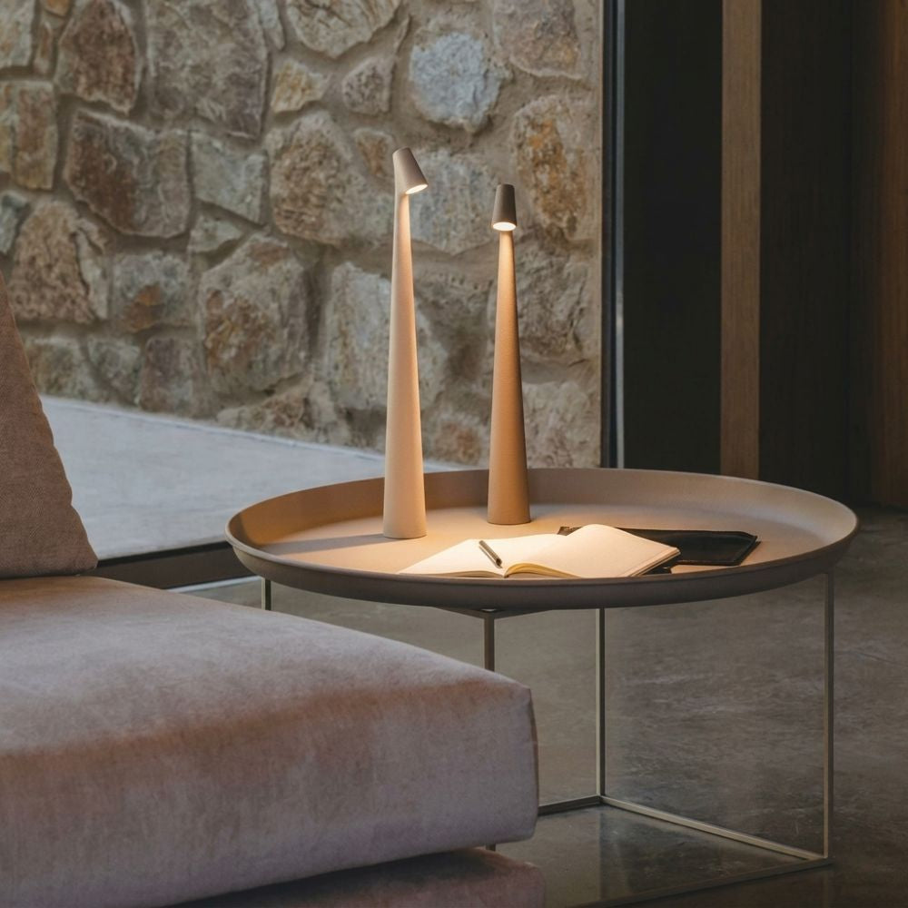 Nowoczesna lampa biurkowa w kształcie stożka LED – Ładowanie USB