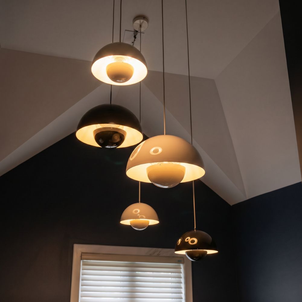 Nowoczesna kolorowa lampa wisząca z kopułą