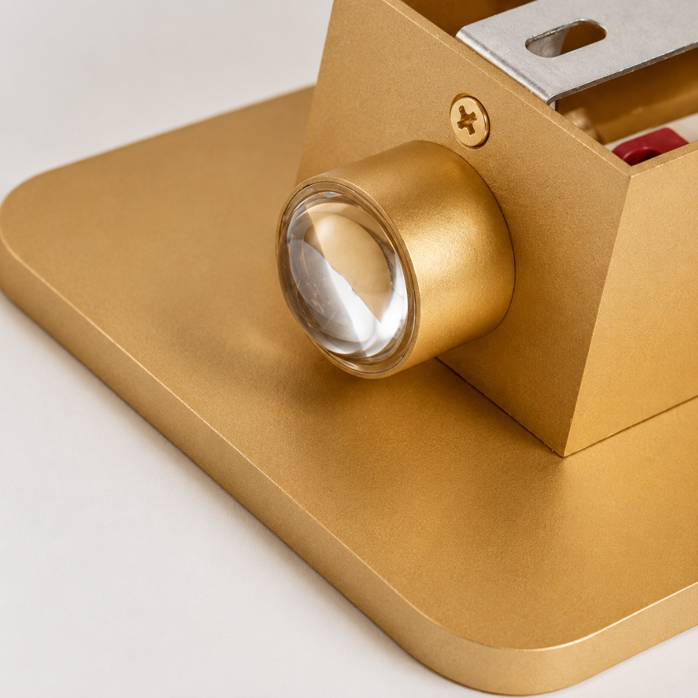 Nowoczesny minimalistyczny kinkiet LED góra–dół
