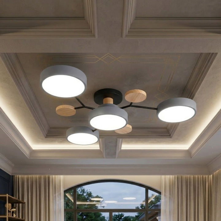 Smukła lampa sufitowa z ręcznie wykończonymi detalami – nowoczesny design