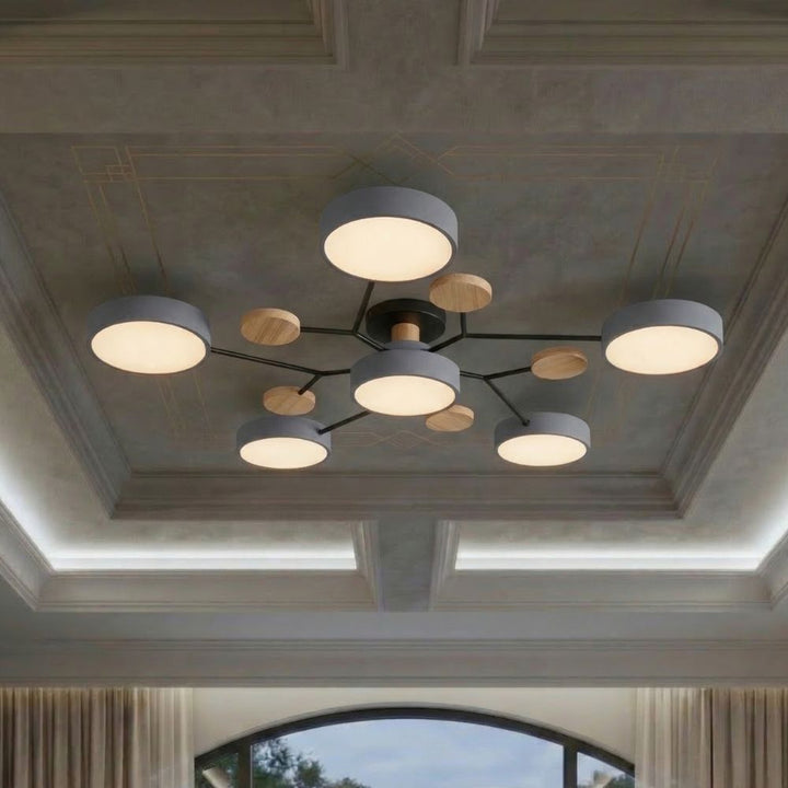 Smukła lampa sufitowa z ręcznie wykończonymi detalami – nowoczesny design