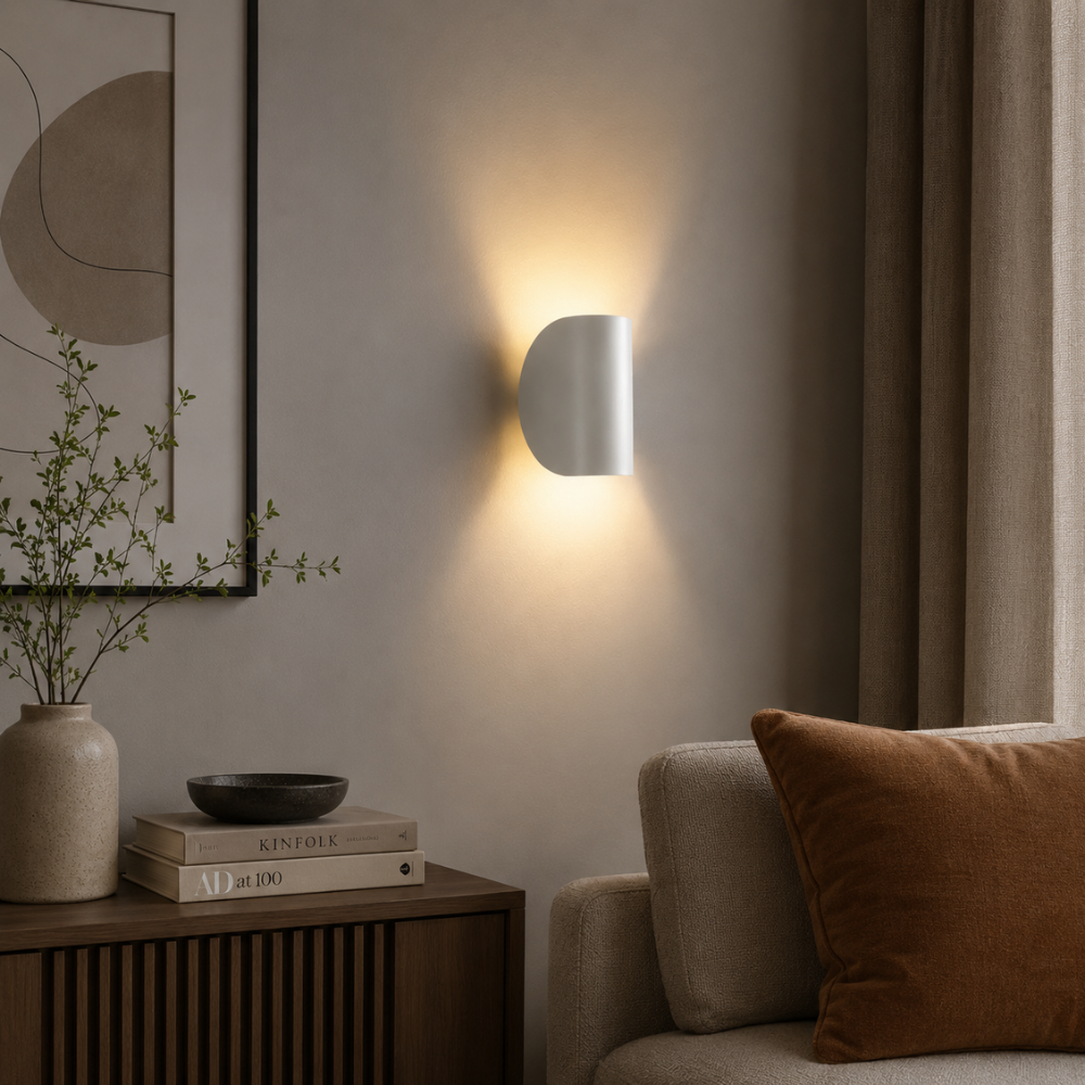 Nowoczesna aluminiowa kinkiet LED z regulacją wysokości