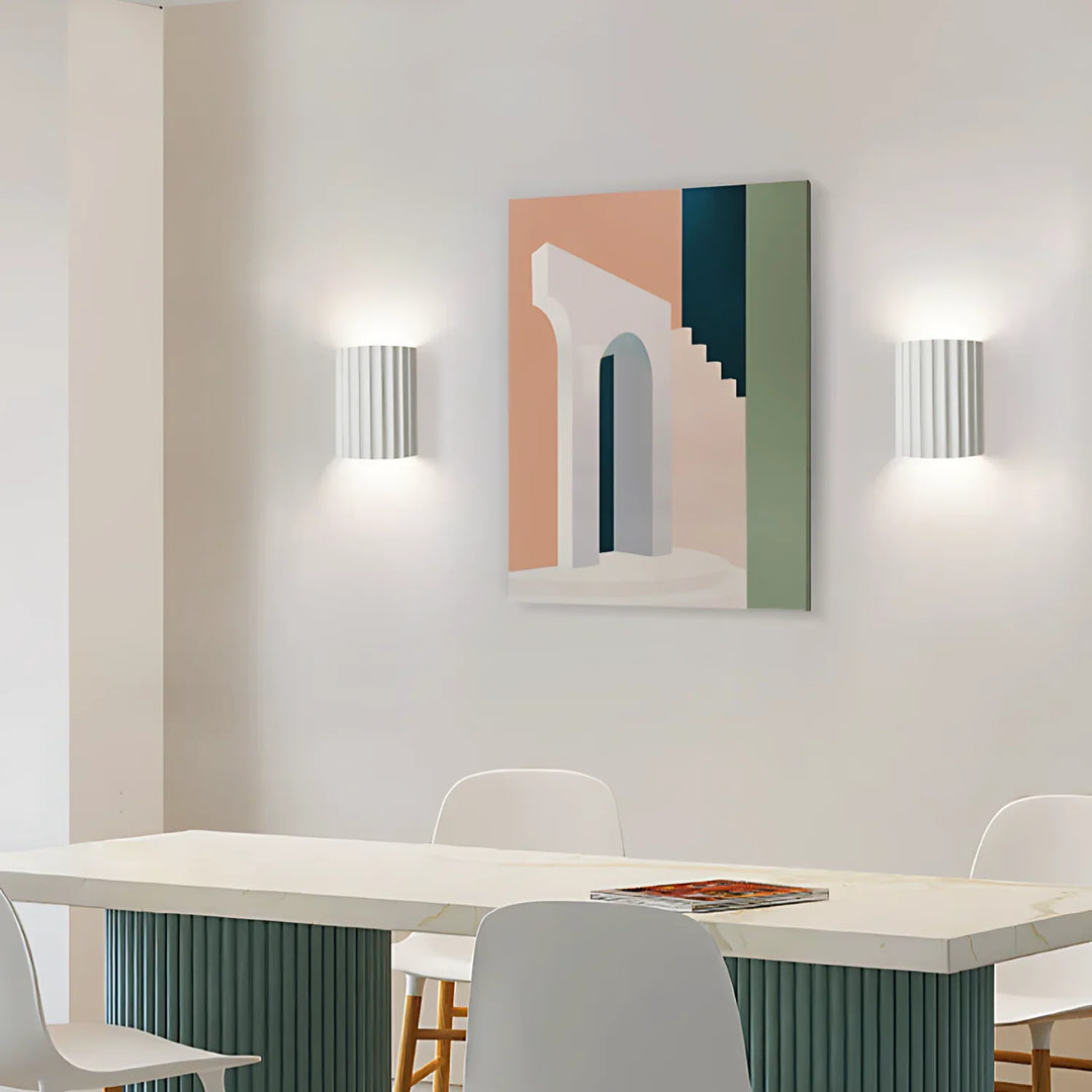 Nowoczesna lampa ścienna Clarity z żywicy, styl nordycki