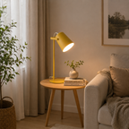 Nowoczesna skandynawska metalowa lampa biurkowa