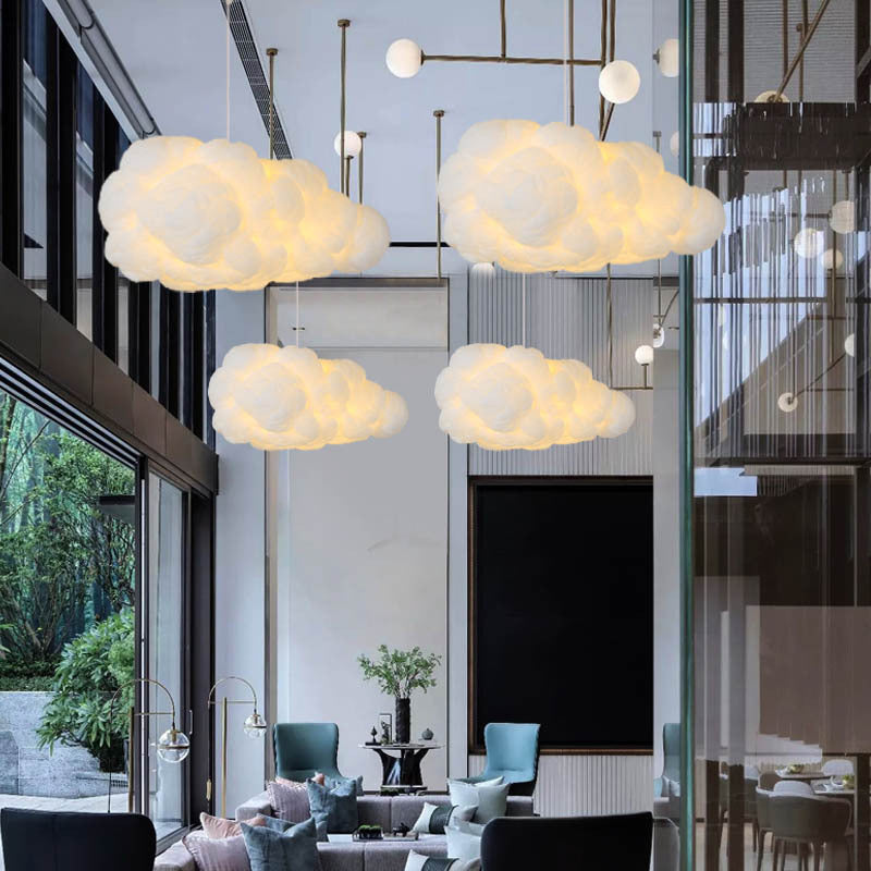 Lampa sufitowa z dwoma abażurami – biały kolor
