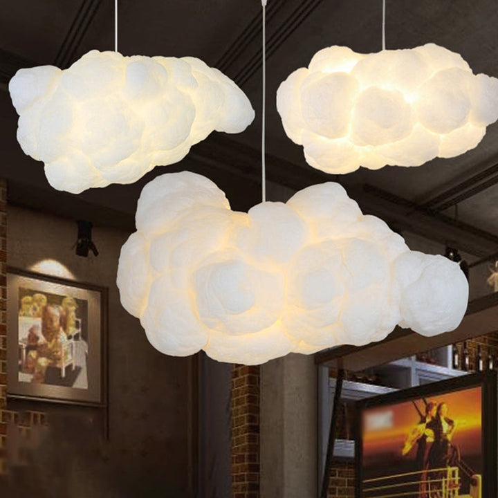 Lampa sufitowa z dwoma abażurami – biały kolor