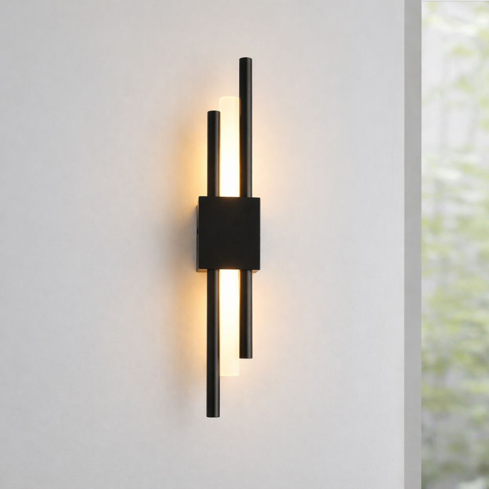 Nowoczesna Lampa Ścienna LED z Metalową Ramą