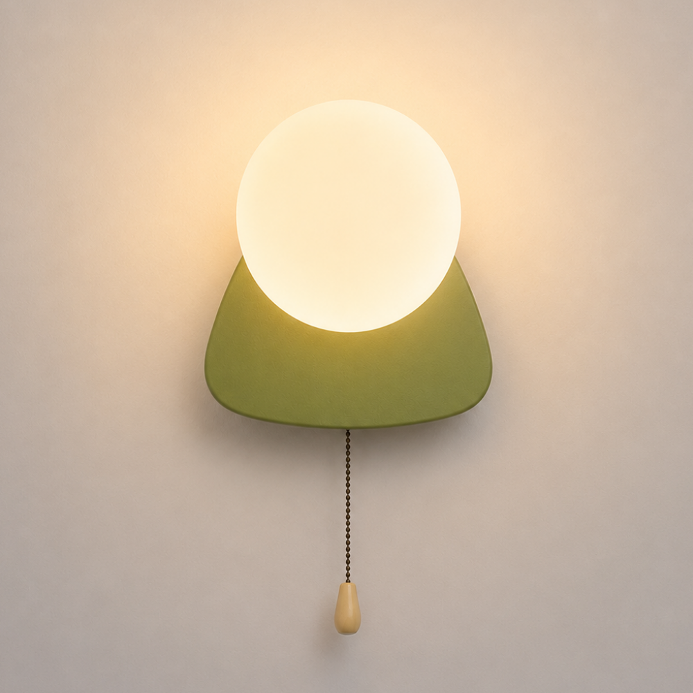 Nowoczesna minimalistyczna kinkietowa lampa kulista z przełącznikiem pociągowym