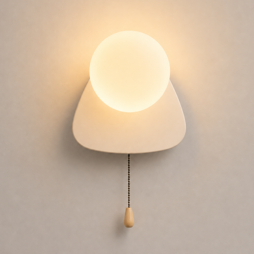 Nowoczesna minimalistyczna kinkietowa lampa kulista z przełącznikiem pociągowym