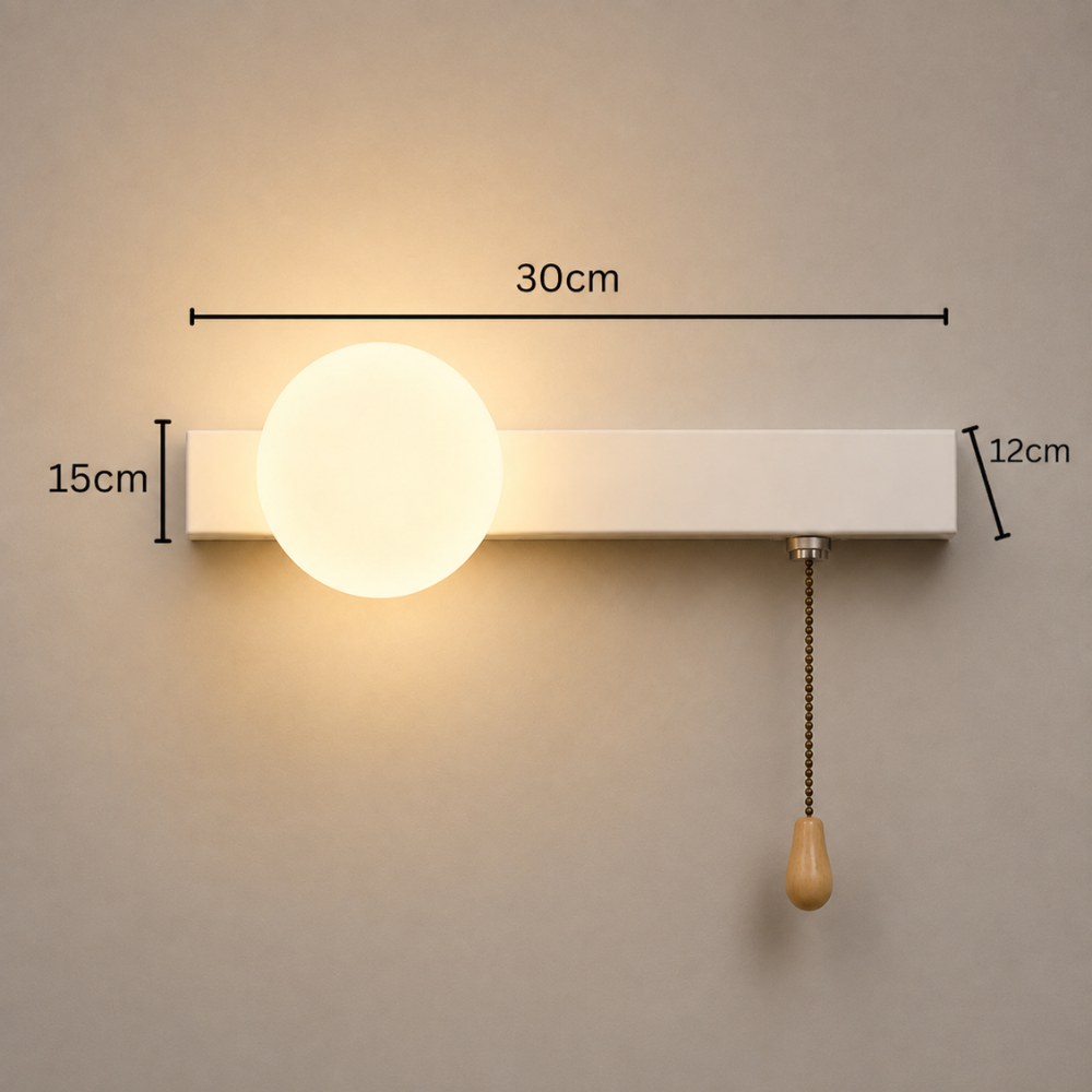Nowoczesna minimalistyczna kinkietowa lampa kulista z przełącznikiem pociągowym