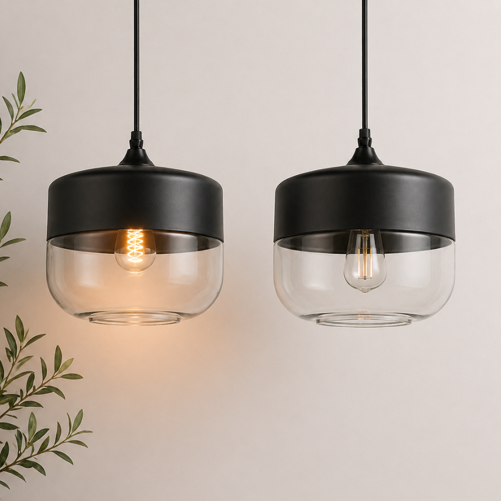 Lampa wisząca z drewna i szkła w stylu skandynawskim