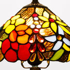 Kolorowa lampa stołowa z witrażowego szkła