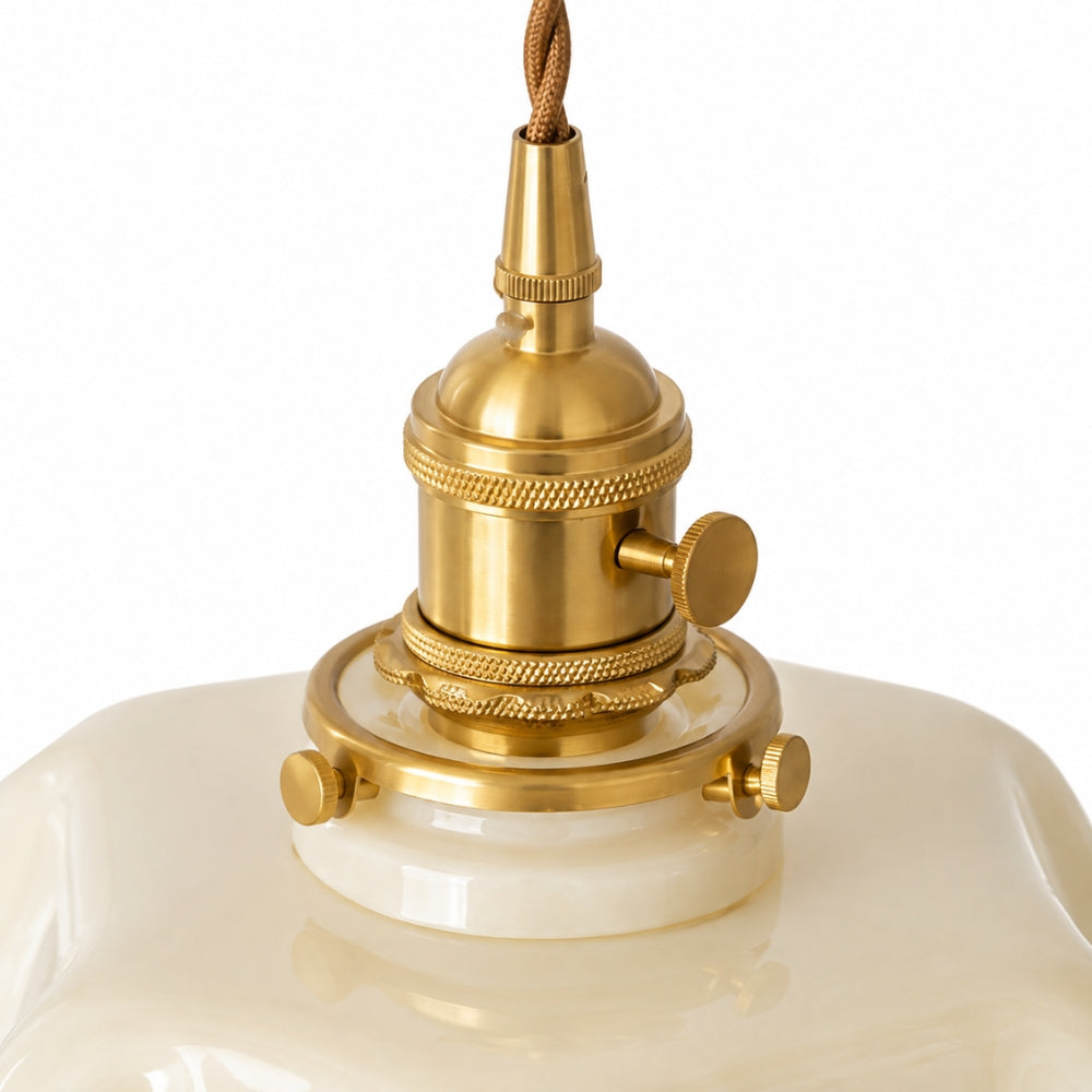 Szklana lampa wisząca w kształcie kwiatu z oprawką E27