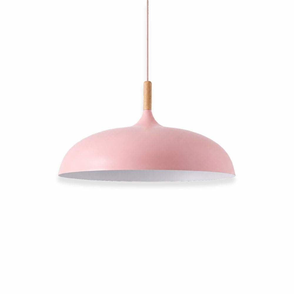 Nordycka lampa wisząca z drewnianym akcentem