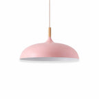 Nordycka lampa wisząca z drewnianym akcentem