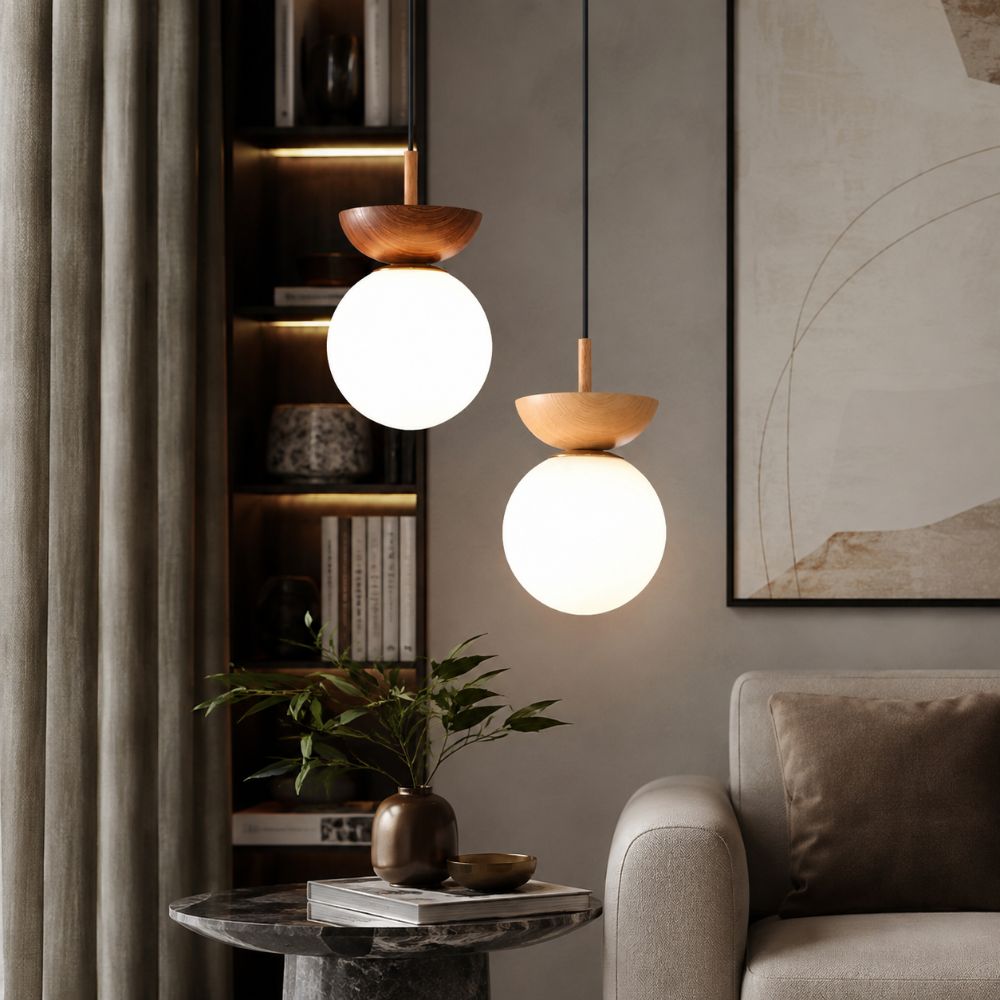 Nordycka szklana lampa wisząca kula z drewnianym detalem