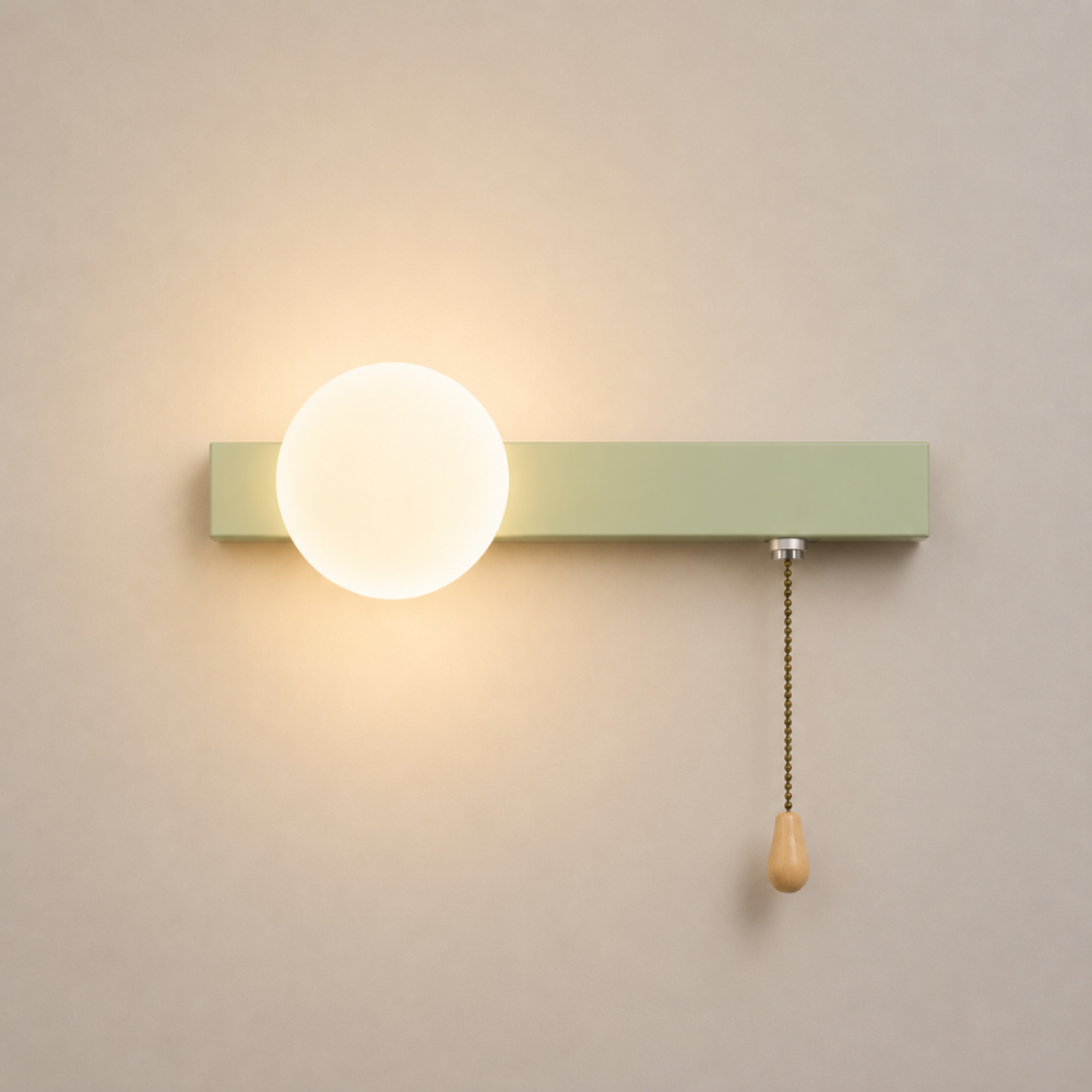 Nowoczesna minimalistyczna kinkietowa lampa kulista z przełącznikiem pociągowym