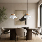 Nordycka lampa wisząca E27 z detalem w odcieniu drewna