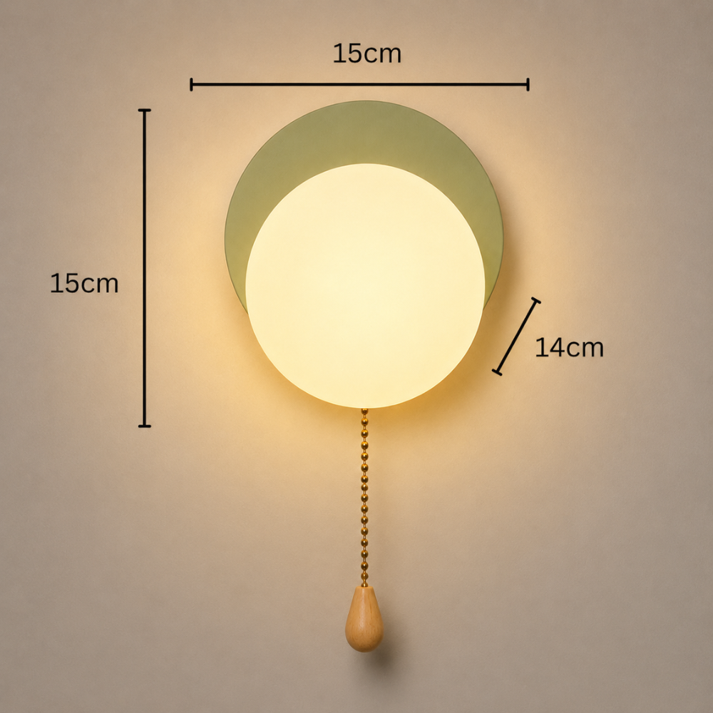 Nowoczesna minimalistyczna kinkietowa lampa kulista z przełącznikiem pociągowym