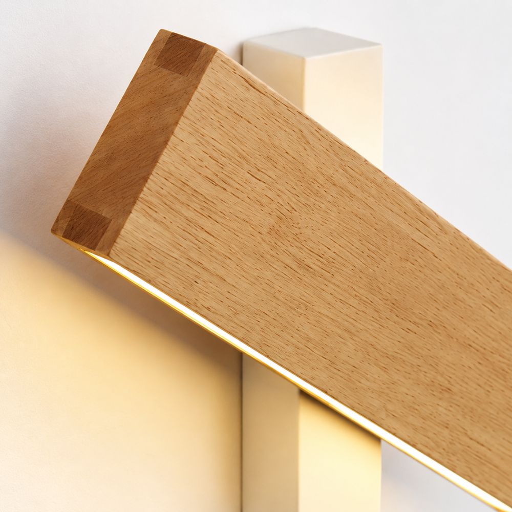 Obrotowa drewniana lampa ścienna góra dół