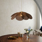 Lampa wisząca w kształcie kwiatu – nowoczesny design