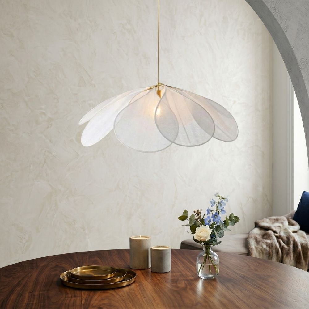 Lampa wisząca w kształcie kwiatu – nowoczesny design