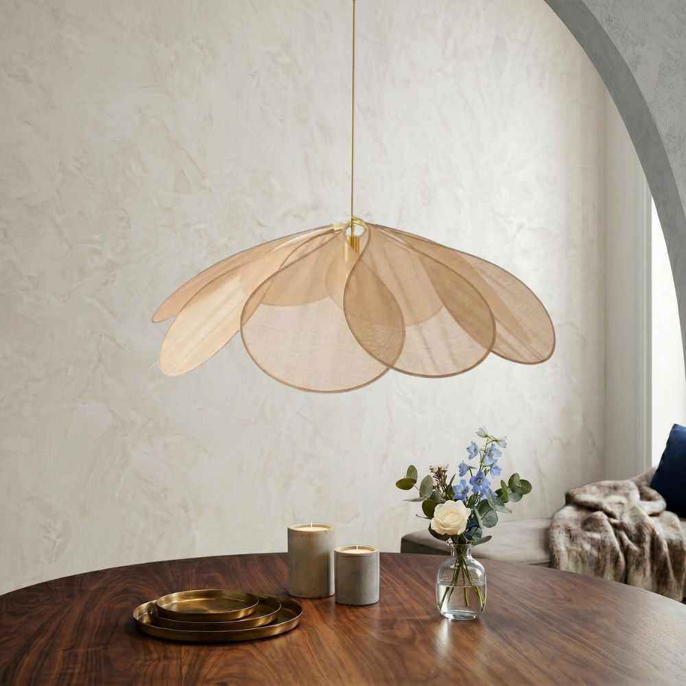 Lampa wisząca w kształcie kwiatu – nowoczesny design