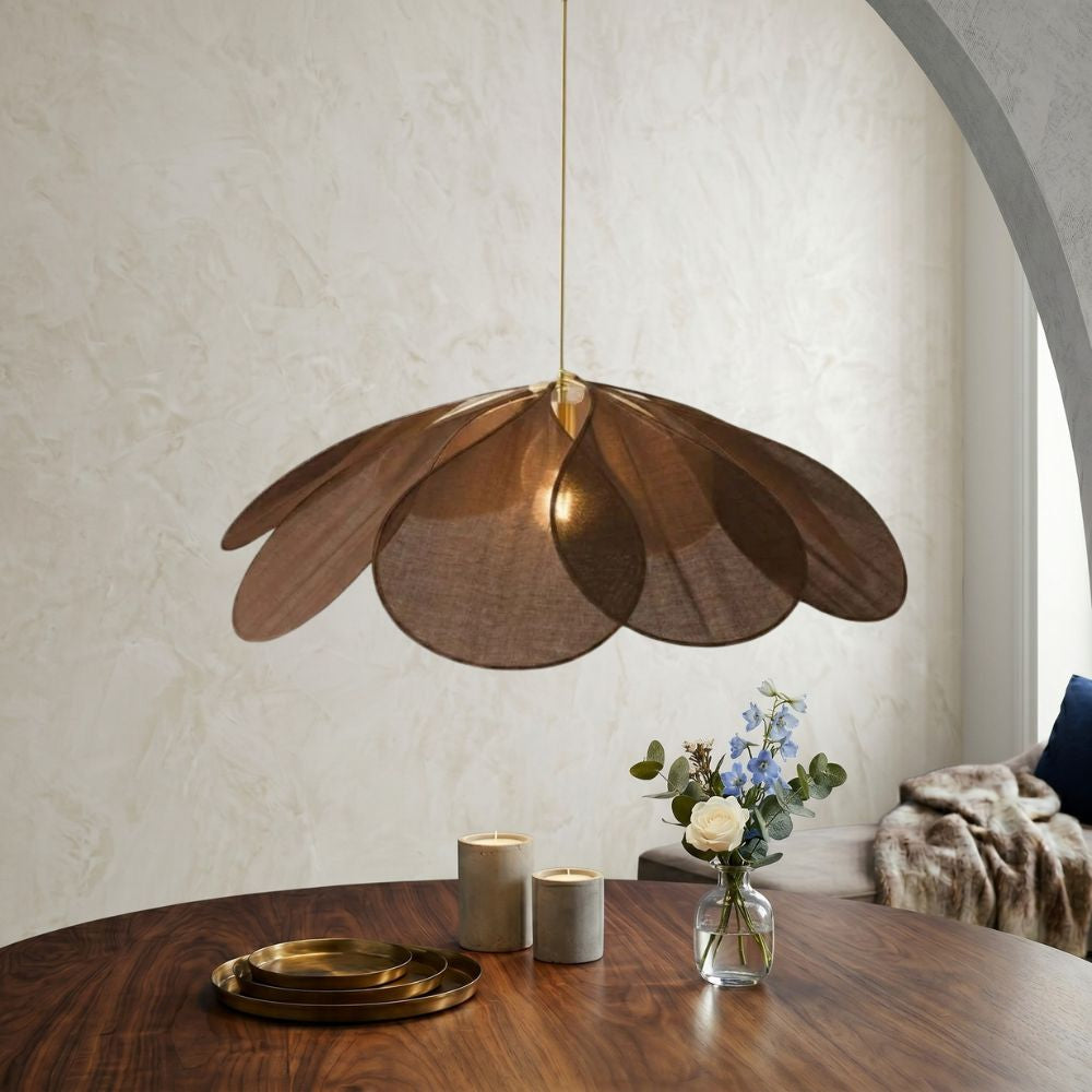 Lampa wisząca w kształcie kwiatu – nowoczesny design
