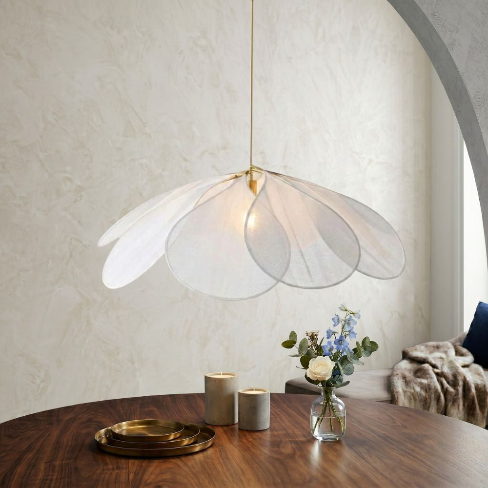 Lampa wisząca w kształcie kwiatu – nowoczesny design