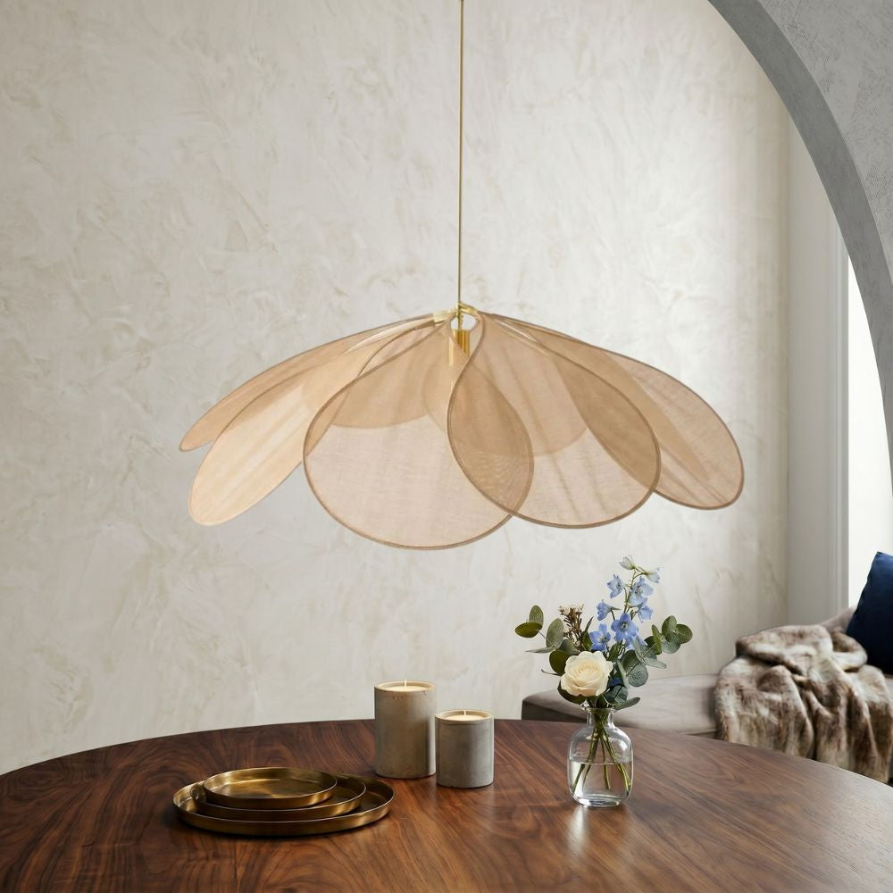 Lampa wisząca w kształcie kwiatu – nowoczesny design