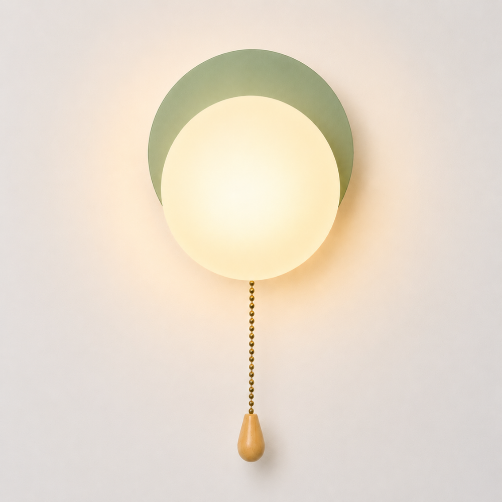 Nowoczesna minimalistyczna kinkietowa lampa kulista z przełącznikiem pociągowym