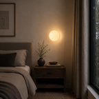 Nowoczesna kinkietowa lampa ścienna LED z kulą ze szkła w stylu ambient