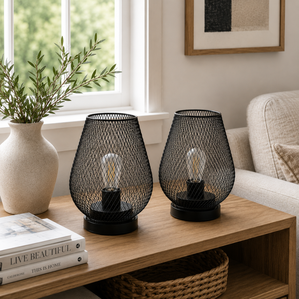 Nowoczesna latarnia LED z metalową siatką