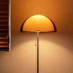 Nowoczesna lampa podłogowa led z kulą szklaną