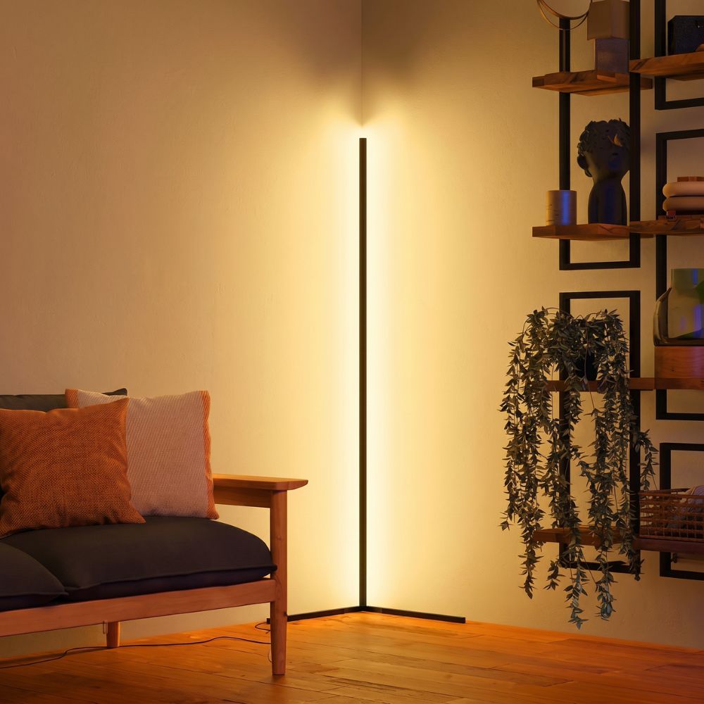 Ambientowa narożna lampa podłogowa LED