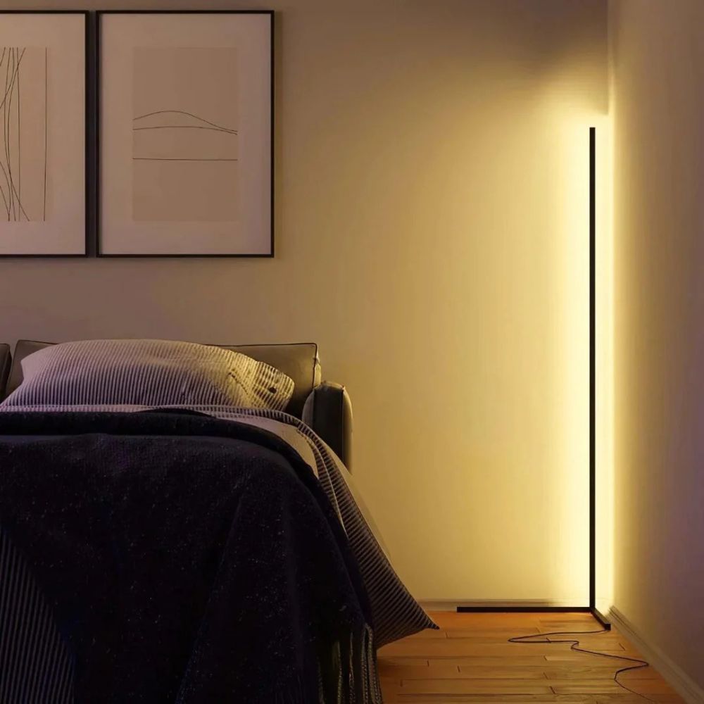 Ambientowa narożna lampa podłogowa LED