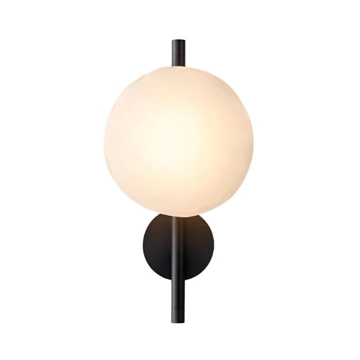 Lampa ścienna Ceto z okrągłym kloszem w stylu skandynawskim