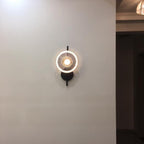 Lampa ścienna Ceto z okrągłym kloszem w stylu skandynawskim