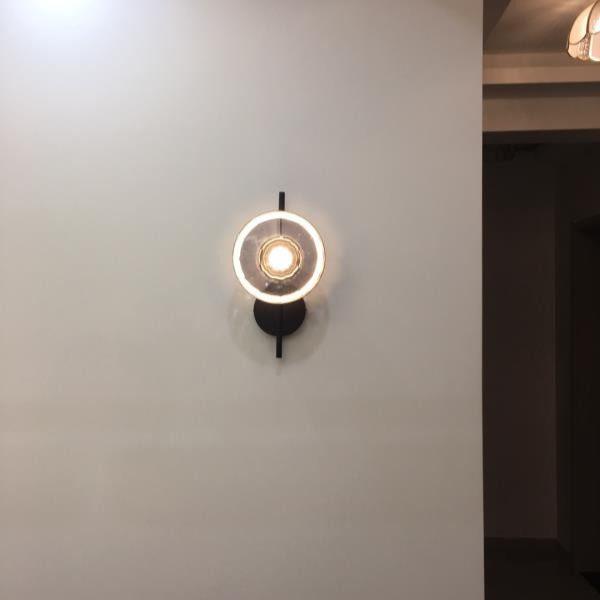 Lampa ścienna Ceto z okrągłym kloszem w stylu skandynawskim