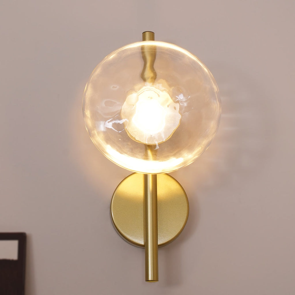 Lampa ścienna Ceto z okrągłym kloszem w stylu skandynawskim