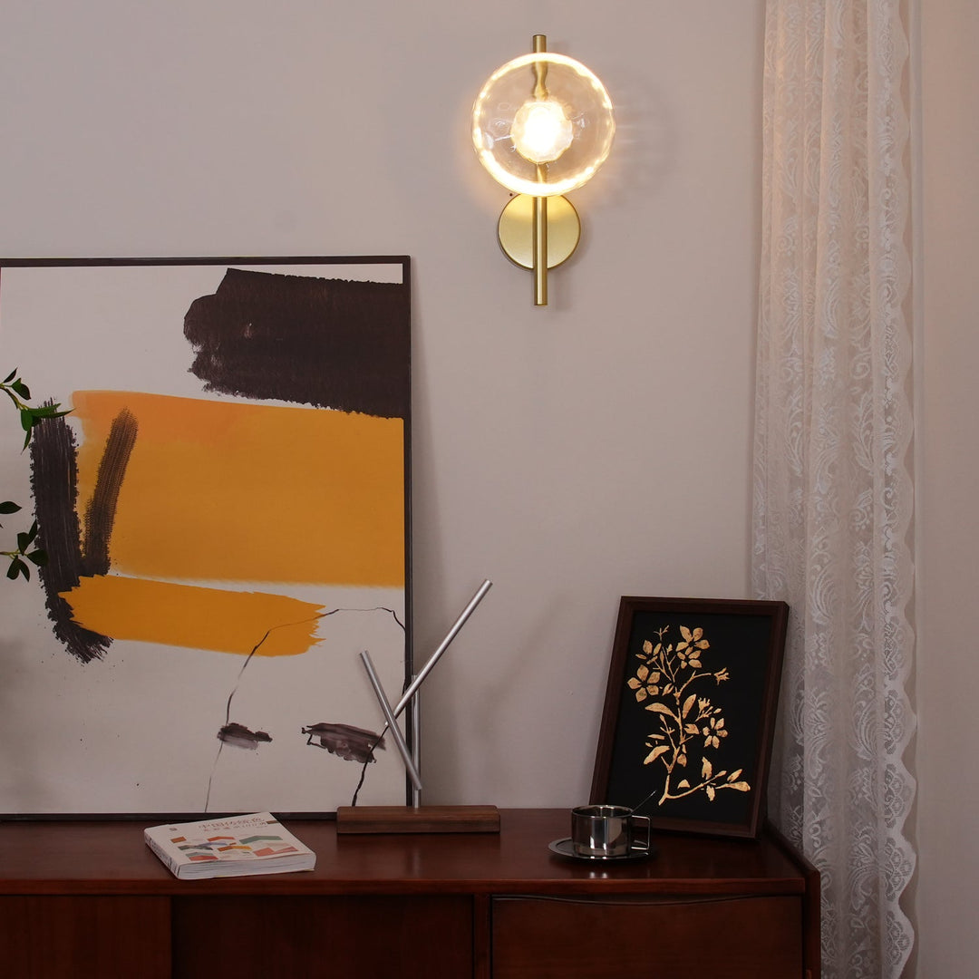 Lampa ścienna Ceto z okrągłym kloszem w stylu skandynawskim