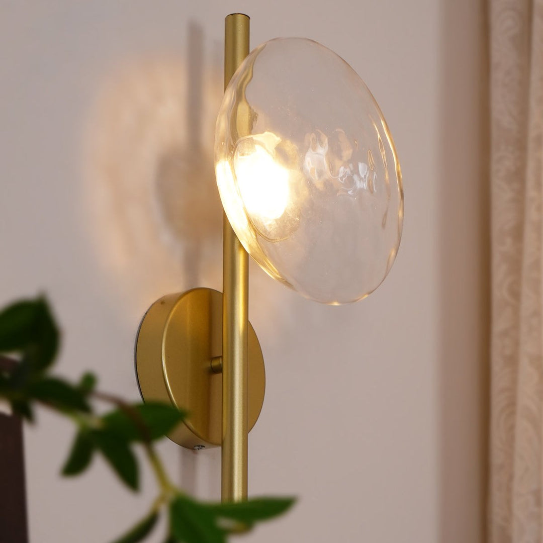 Lampa ścienna Ceto z okrągłym kloszem w stylu skandynawskim