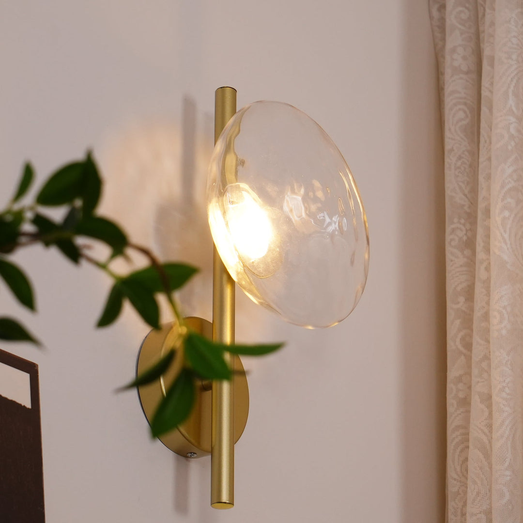 Lampa ścienna Ceto z okrągłym kloszem w stylu skandynawskim