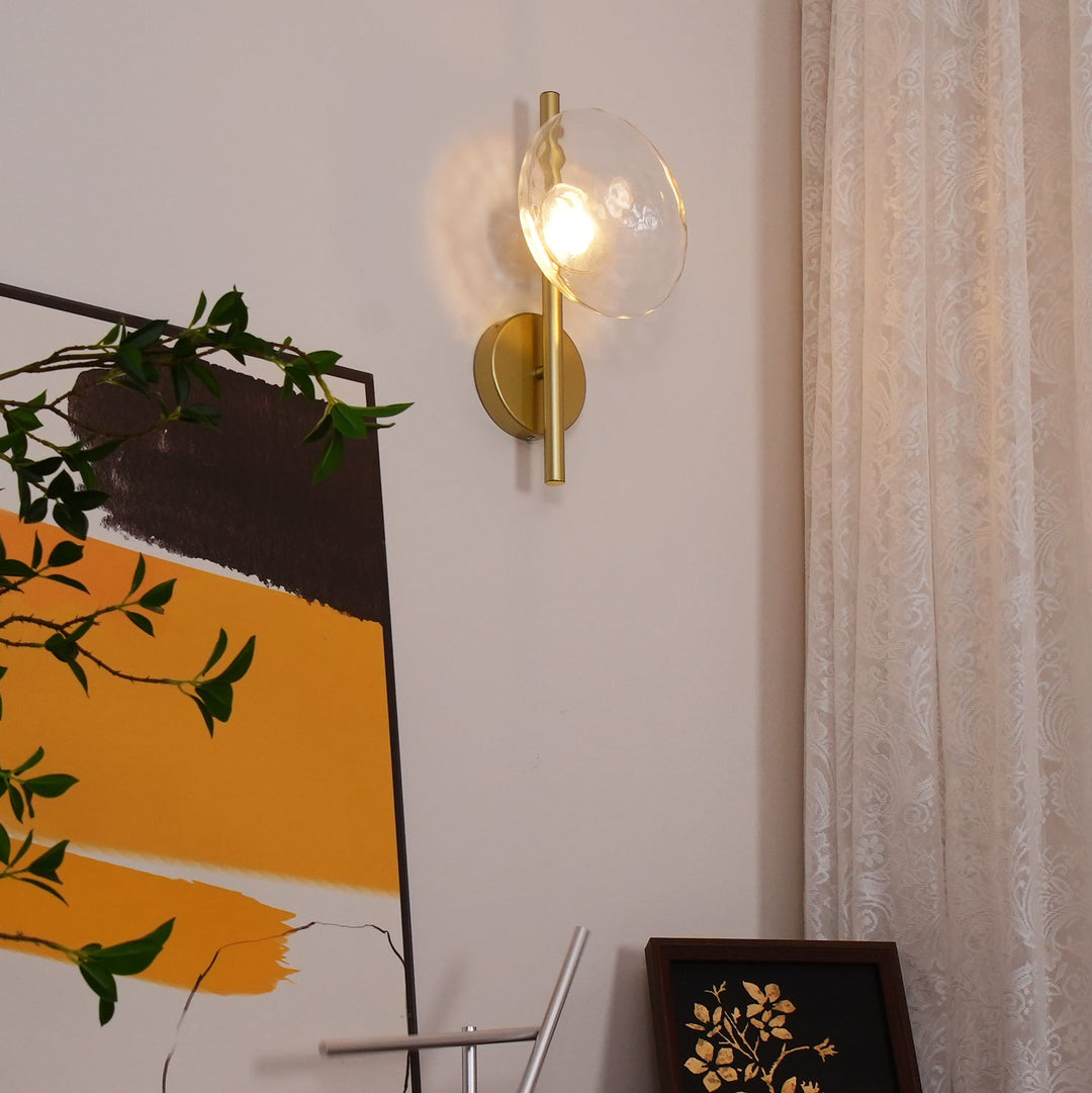 Lampa ścienna Ceto z okrągłym kloszem w stylu skandynawskim