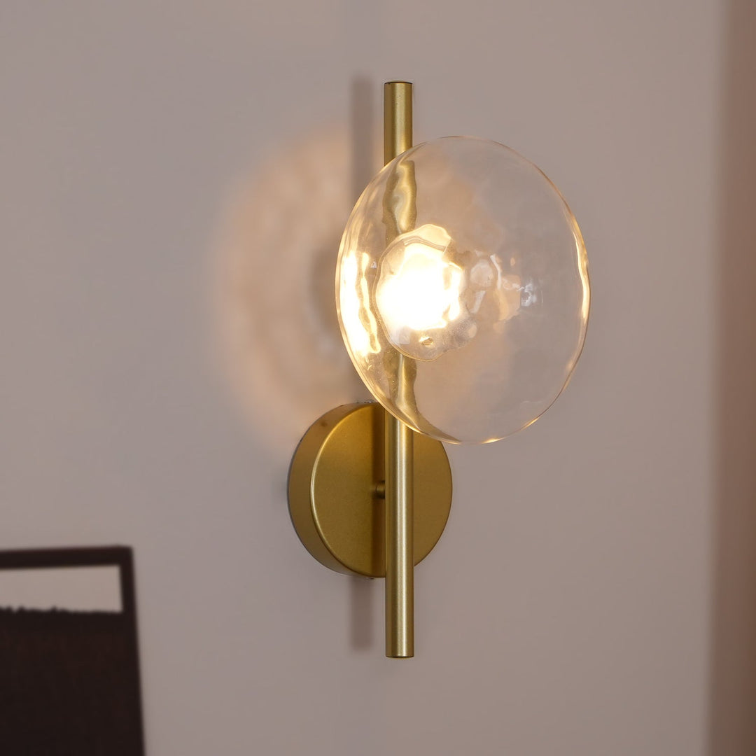 Lampa ścienna Ceto z okrągłym kloszem w stylu skandynawskim