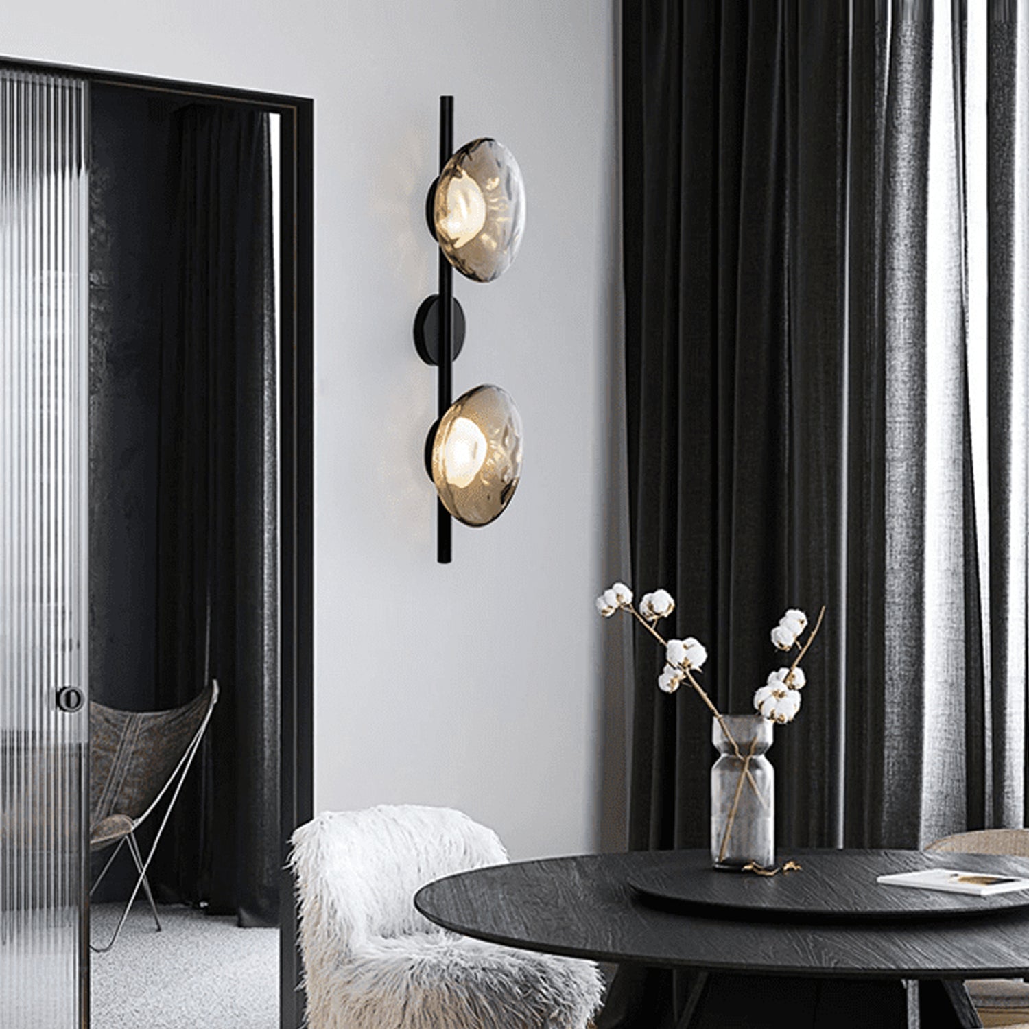 Lampa ścienna Ceto z okrągłym kloszem w stylu skandynawskim