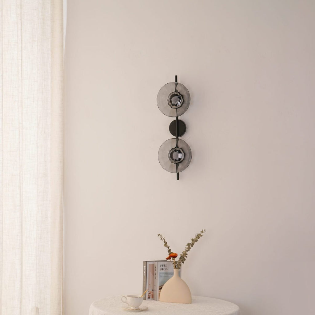 Lampa ścienna Ceto z okrągłym kloszem w stylu skandynawskim
